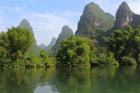 陽朔荔波哪個好？從景點特色到生態保護，再到文化深度，我們來一探究竟。